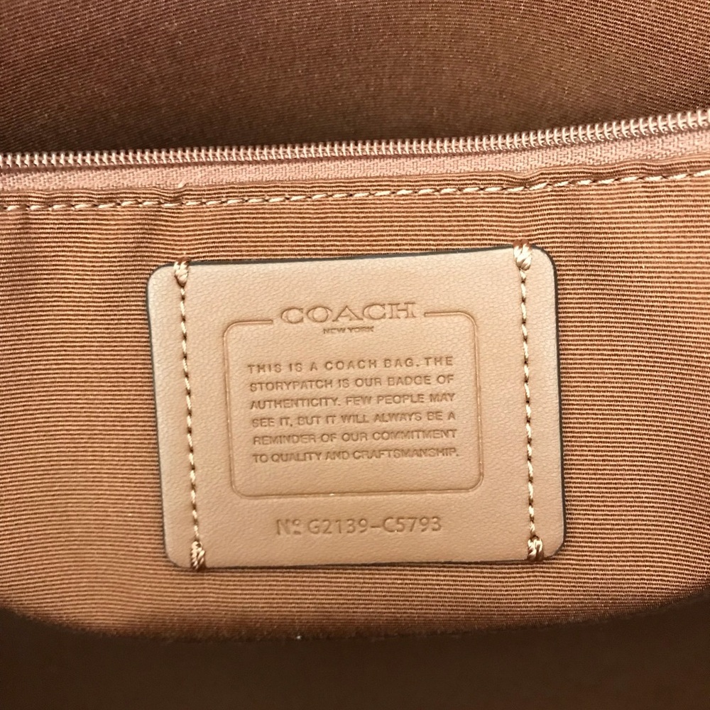 Coach Dempsey Tote Bag 40 In Signature Jacquard With Stripe And Coach Patch - Picture 13 of 15